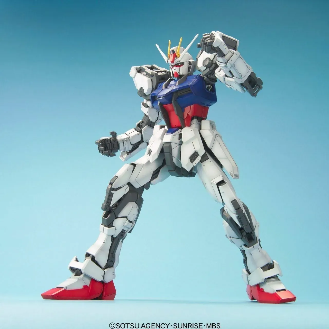 GUNDAM - PG 1/60 Strike Gundam - Model Kit - 30cm REPROD